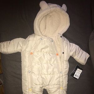 6-8 Baby bunting suit